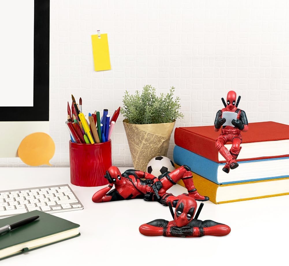 Trending Deadpool 3pcs Set Action Figure