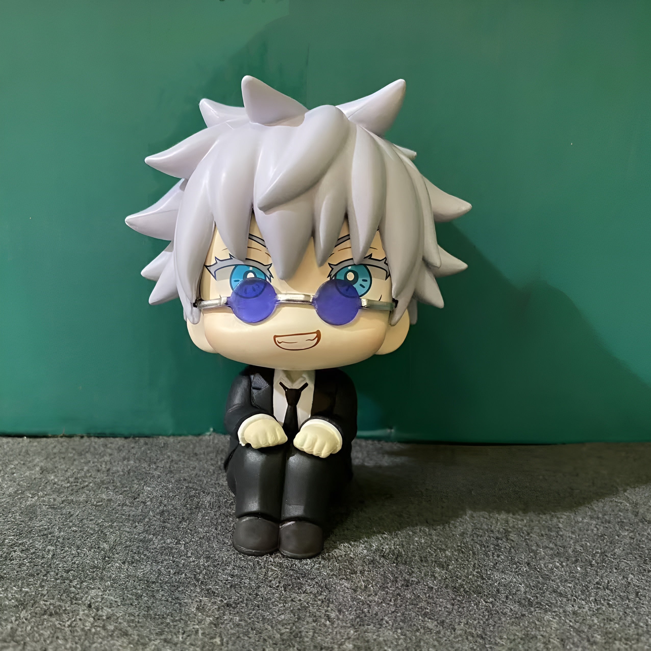 Jujutsu Kaisen Gojo Sitting With Glasses 10cm Figure