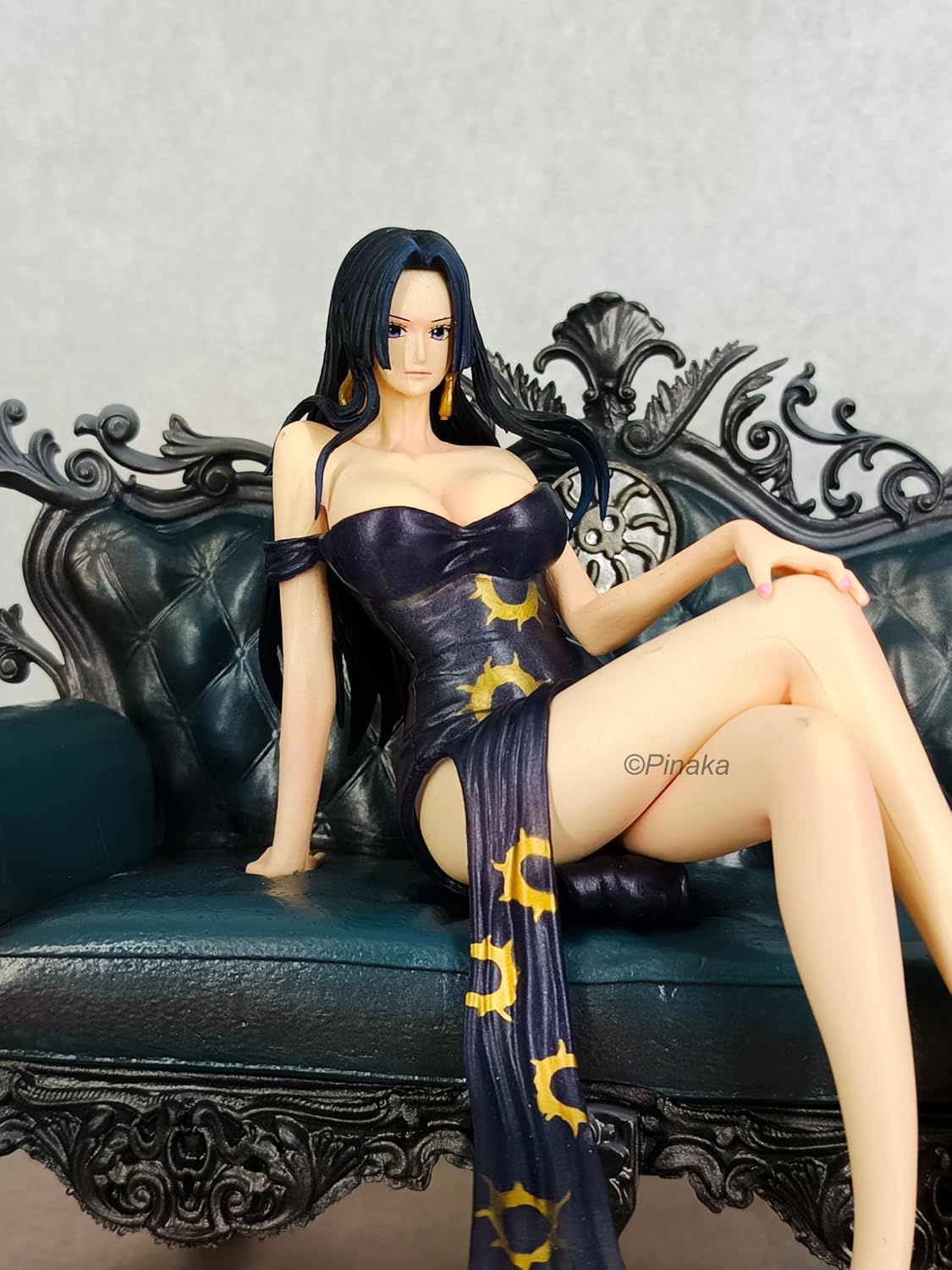 Boa Hancock Sitting on Sofa Figure