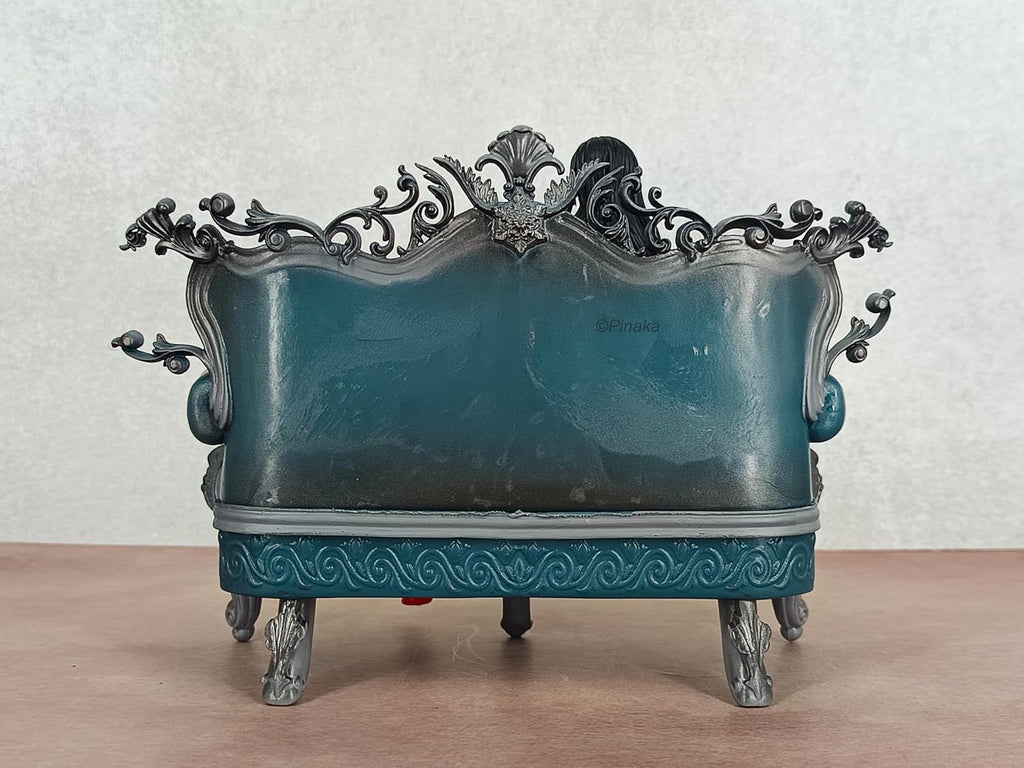 Boa Hancock Sitting on Sofa Figure