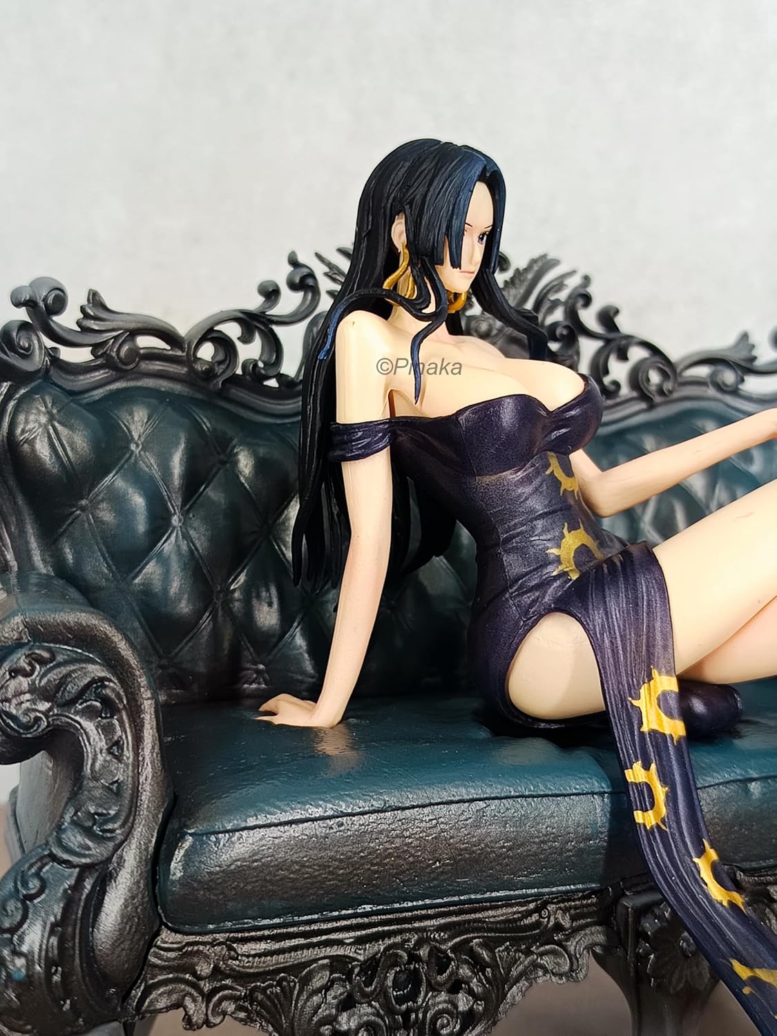 Boa Hancock Sitting on Sofa Figure